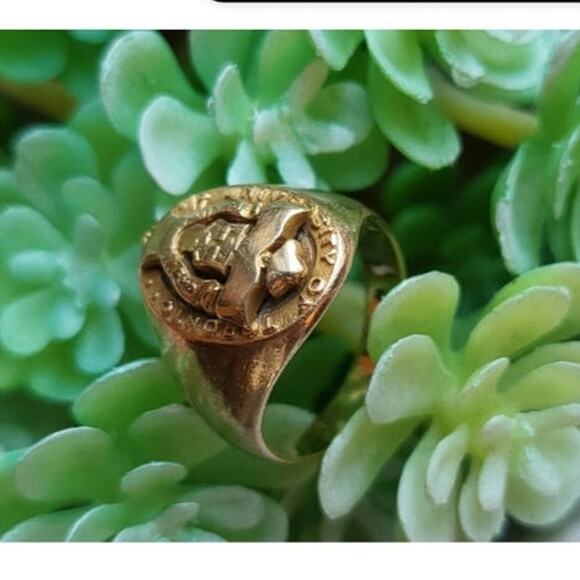 University of Toronto Genuine Gold Ring extra small size - Picture 10 of 14